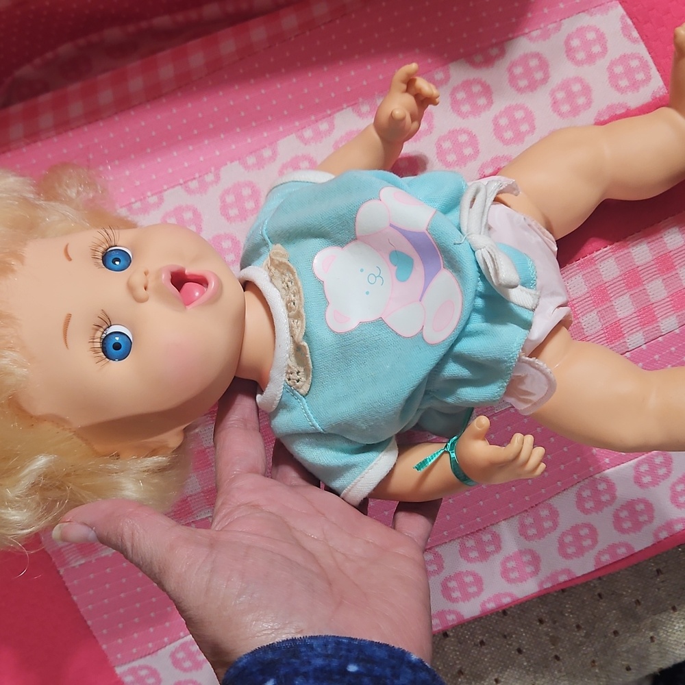Vintage Babyface doll By Galoob So Excited Becca - Picture 12 of 13
